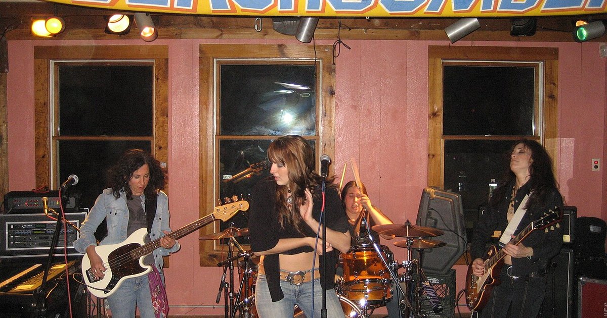 Lez Zeppelin at The Beachcomber, 20007-05-27