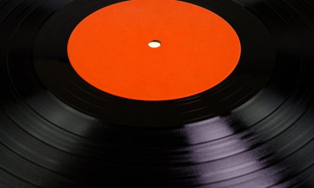 Le retour du vinyle expliqué et comment débuter sa collection
