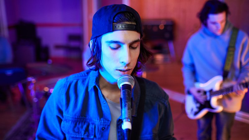 90s indie rock band live performance