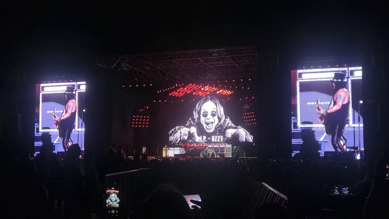 212429 Guns N' Roses at Jockey Club, Porto Alegre, 1 April 2026