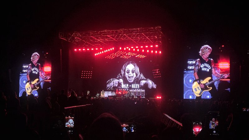 212434 Guns N' Roses at Jockey Club, Porto Alegre, 1 April 2026