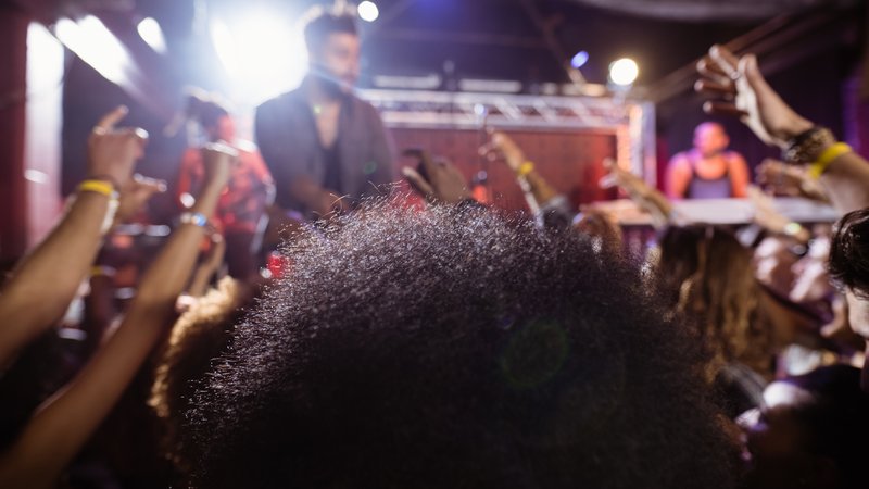 soul music concert crowd