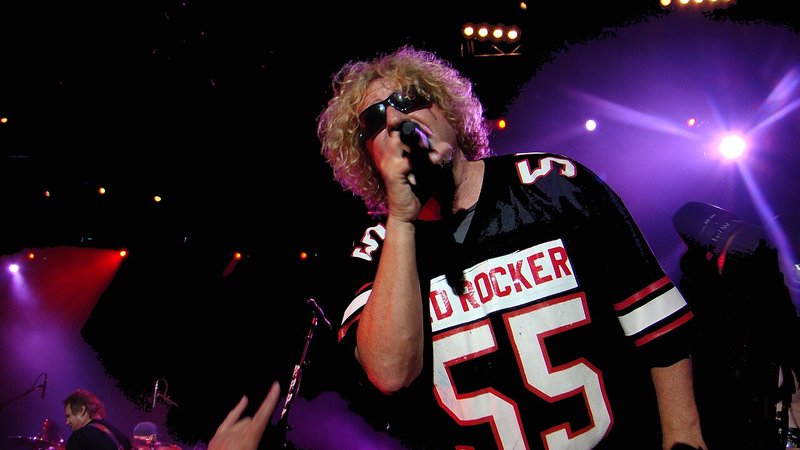 Hagar tend la main à Roth, Vegas retient son souffle