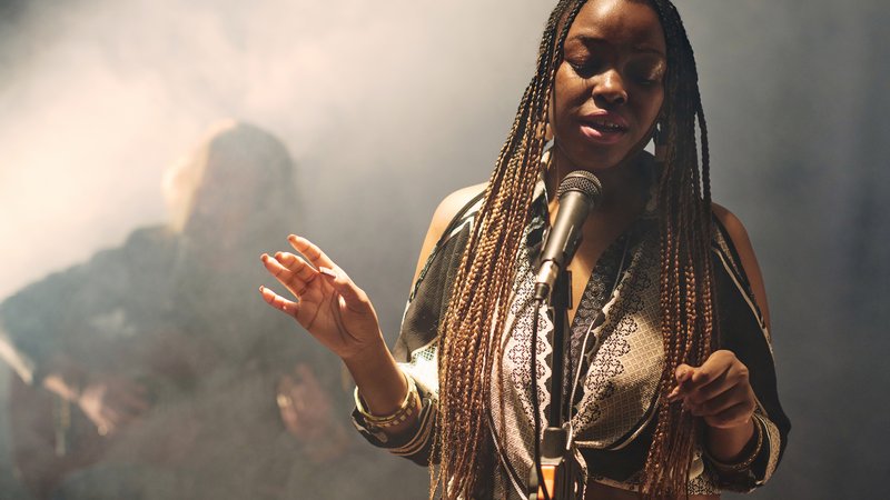 Rap féminin : des pionnières à Rapsody, une histoire vivante