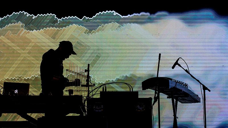 NICOLAS-MELMANN-MUTEK-MAOTIK-MOMENTS-JAAZ-BELTRAN-LIVE