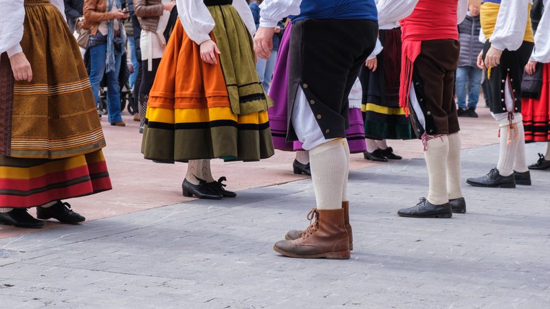 Celtic folk dance group